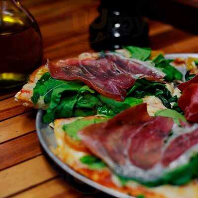 Fiorella Pastas Y Pizzas