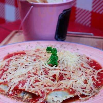 Fiorella Pastas Y Pizzas