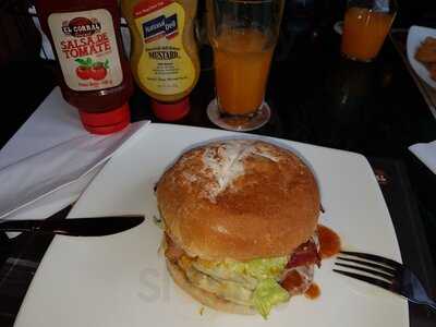 El Corral Gourmet, Salitre Plaza Centro Comercial