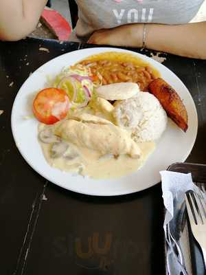 Restaurante & Parrilla Los Gordos