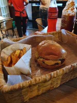 Glutton Food Factory