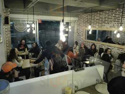 Pizzology Pizza & Café