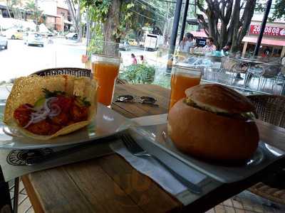 La Barrica Charcuteria