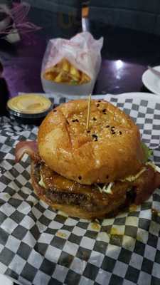 La Santísima Burger