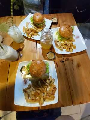 La Santísima Burger