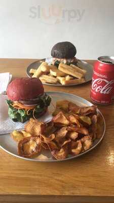 Guerrero, Compañía De Sándwiches