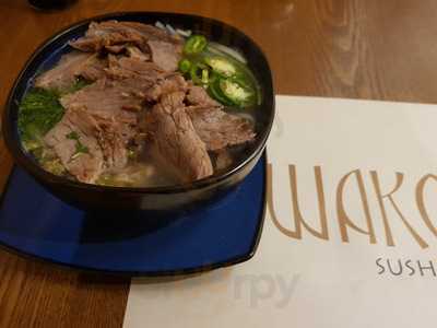 Wakos Sushi & Grill