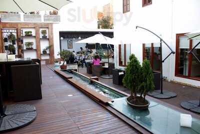 Cada Loco Con Su Tema