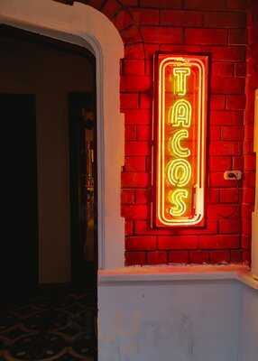 Insurgentes Taco-bar