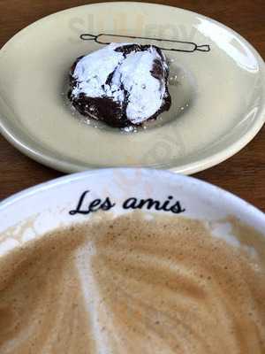 Un Café De Les Amis