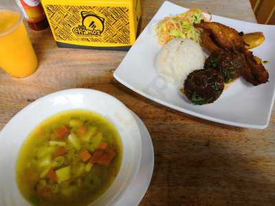 Los Chamos Arepas Venezolanas Y Algo Mas