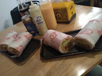 Los Chamos Arepas Venezolanas Y Algo Mas