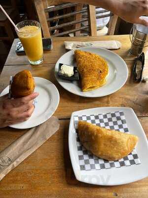 Los Chamos Arepas Venezolanas Y Algo Mas