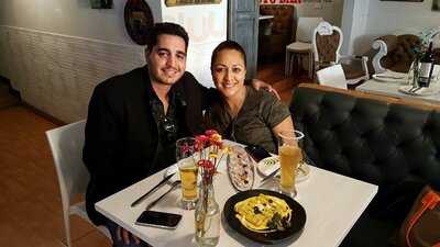 La Mafia Lima Restobar