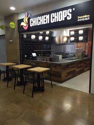 Chicken Chops La Strada