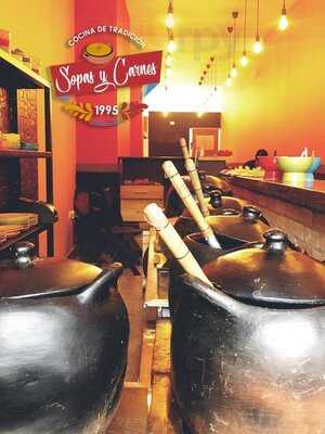 Sopas Y Carnes 1995