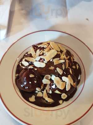 Le Relais De L'entrecote