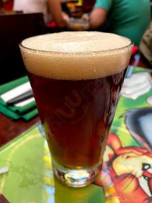 Romero Y Canela En La Macarena