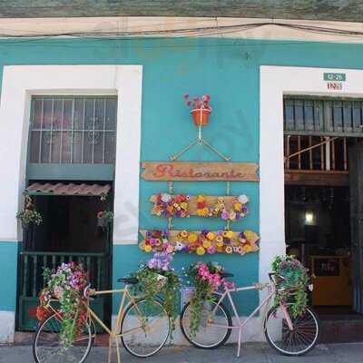 Restaurante De Las Flores