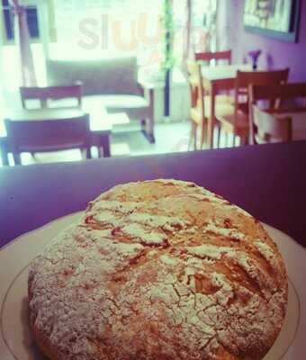 The Bakery Pasteleria Cafe