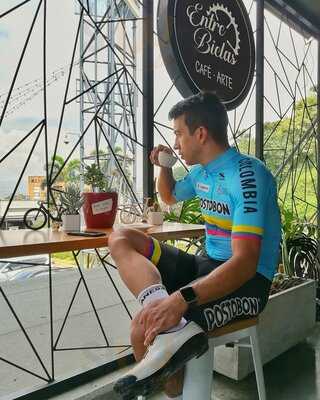 Entre Bielas Café Arte