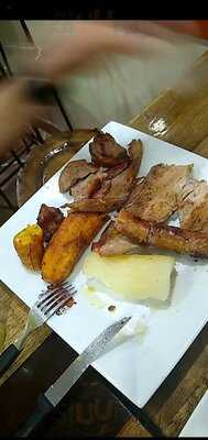 Los Torres Horno & Parrilla