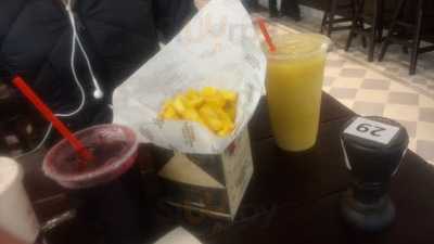 La Lucha Sanguchería Criolla 93