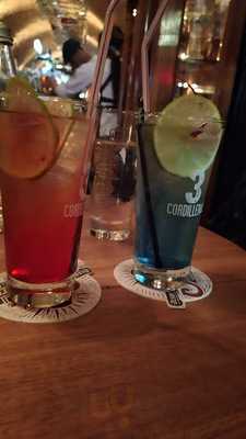 La Lucha Sanguchería Criolla 93