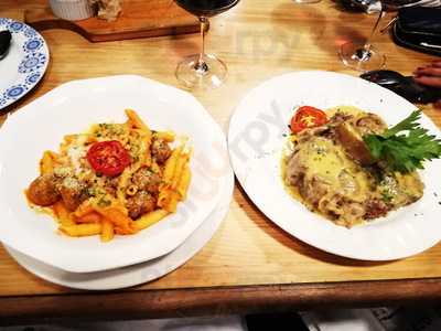 Trattoria De La Plaza