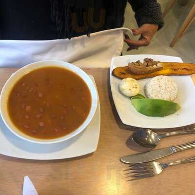 El Mondongo Y Mucho Más