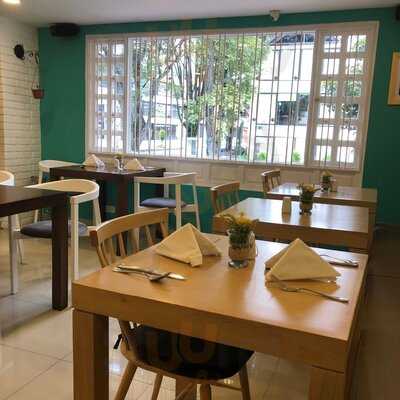 El Mondongo Y Mucho Más