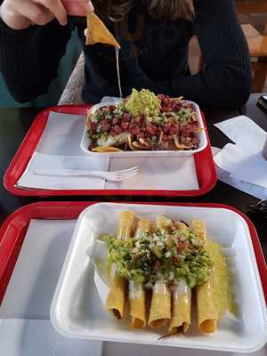 Sara's Sabor Mexicano