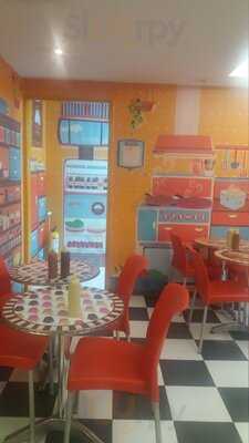 Sierra Nevada Hamburguesas Y Malteadas