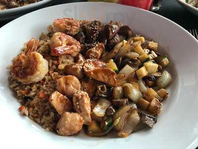 Teriyaki Sushi Bar Av. 19