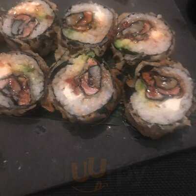 Teriyaki Sushi Bar Av. 19
