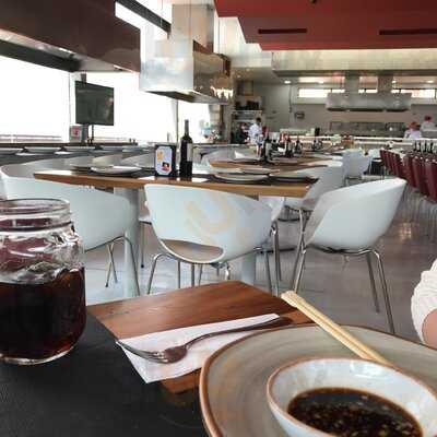 Teriyaki Sushi Bar Av. 19