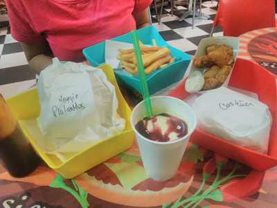 Sierra Nevada Hamburguesas Y Malteadas