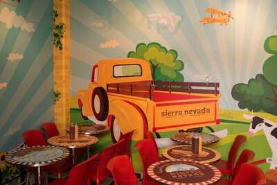 Sierra Nevada Hamburguesas Y Malteadas