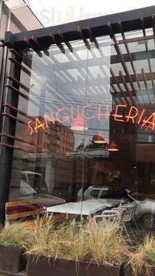 La Limeña Sangucheria