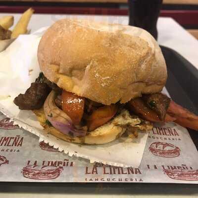 La Limeña Sangucheria