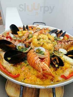 Barricas Tapas Y Cañas