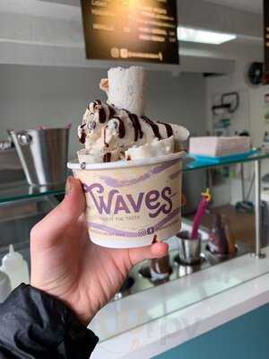 Waves Heladería