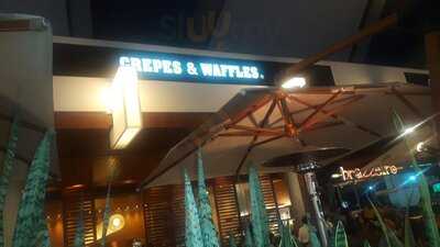 Crepes & Wafles Titan Plaza