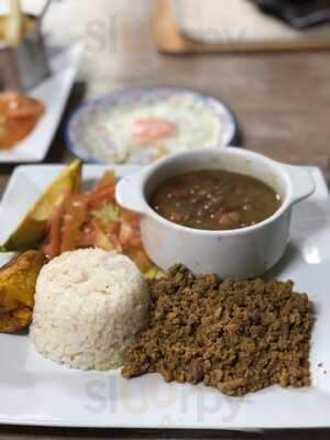 La Casa En El Arbol Parrilla
