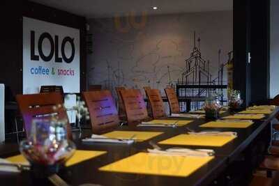 Lolo Coffee & Snacks