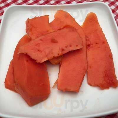 La Vida En Rosa Cafe Bar