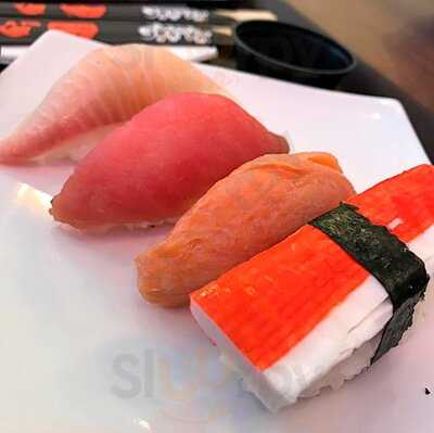 Tibetano "poke & Sushi Bar"