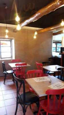 Black Burger & Grill