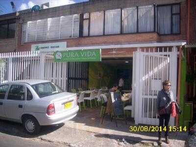 Pura Vida Juice Bar & Restaurante