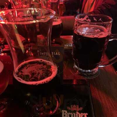 Bruder Zona T Microcerveceria